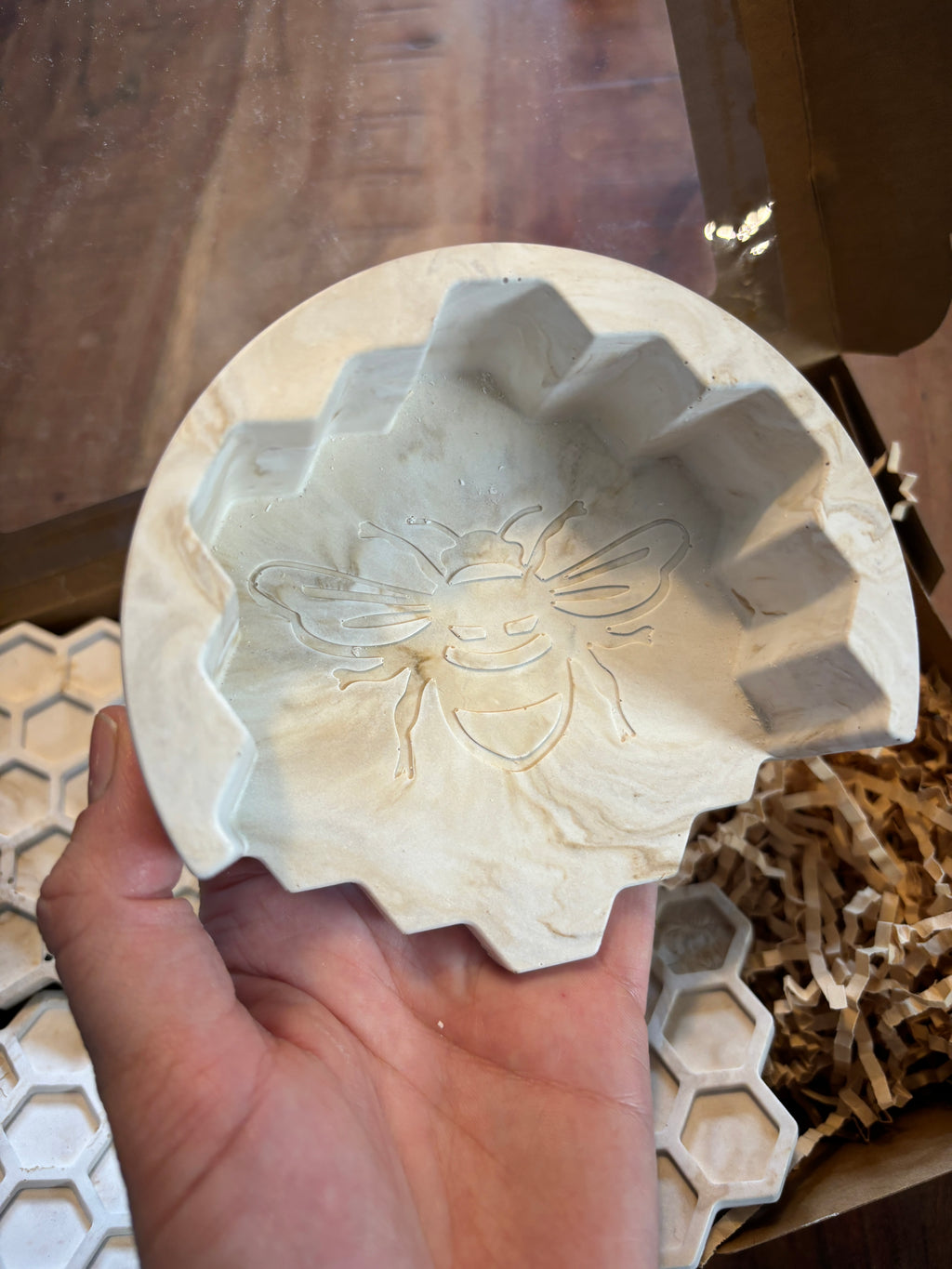 Keramik-Untersetzer-Set „Bienenwabe“ mit Aufbewahrungsbox