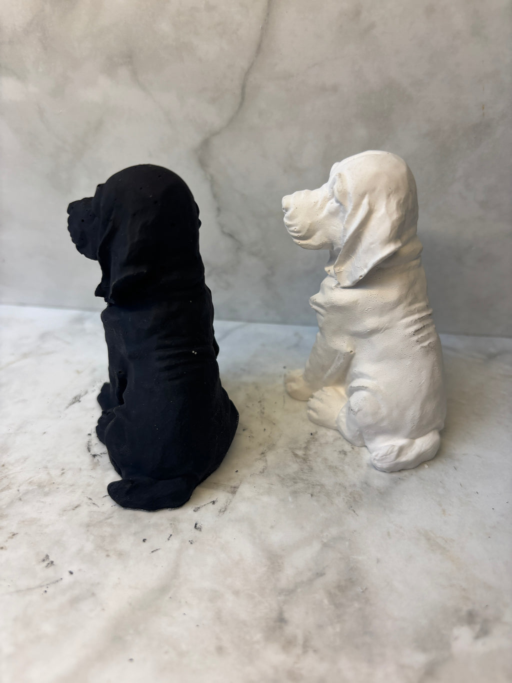 Keramikfigur „Schlappohr-Hund“