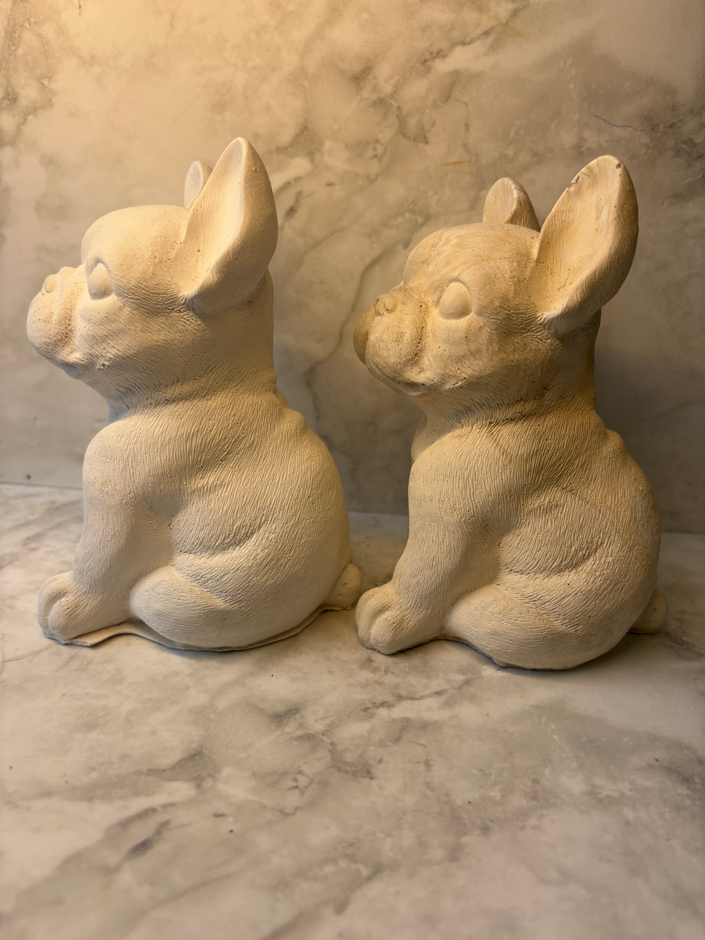 Französische Bulldogge Keramikfigur