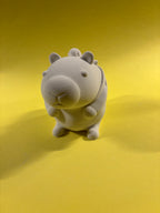 Capybara mit Schildkröten-Rucksack