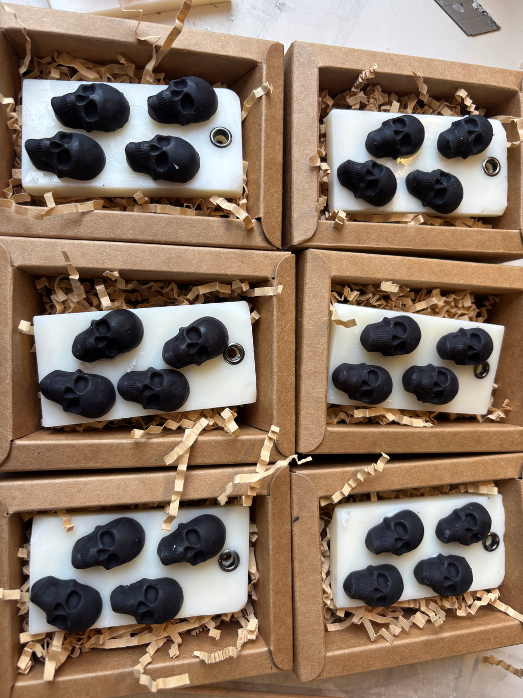 Duft-Sachet „Seelenkälte“ – handgegossen & markant verziert