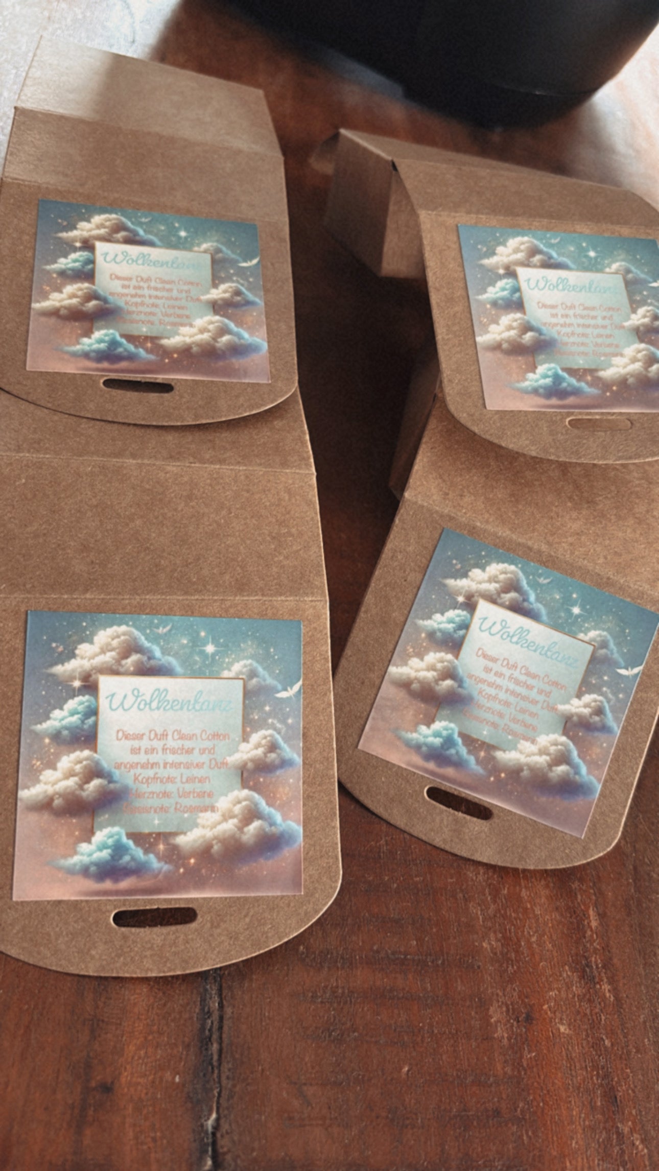 Duft-Sachet „Wolkentanz“ – handgegossen & frisch verziert