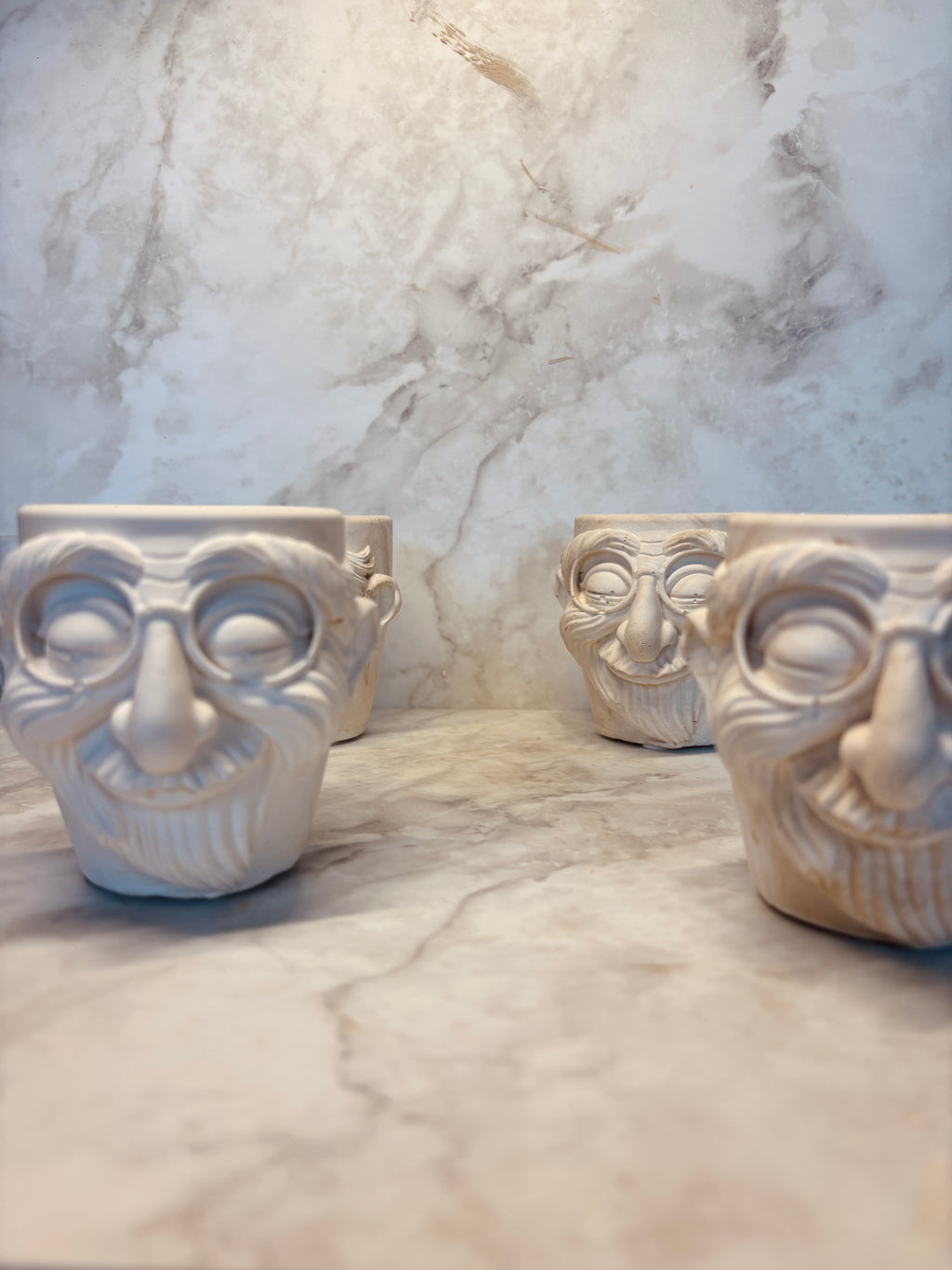 Opa Otto – Handgefertigter Keramikbecher mit Charakter