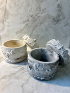 Karussell-Dose aus Keramik