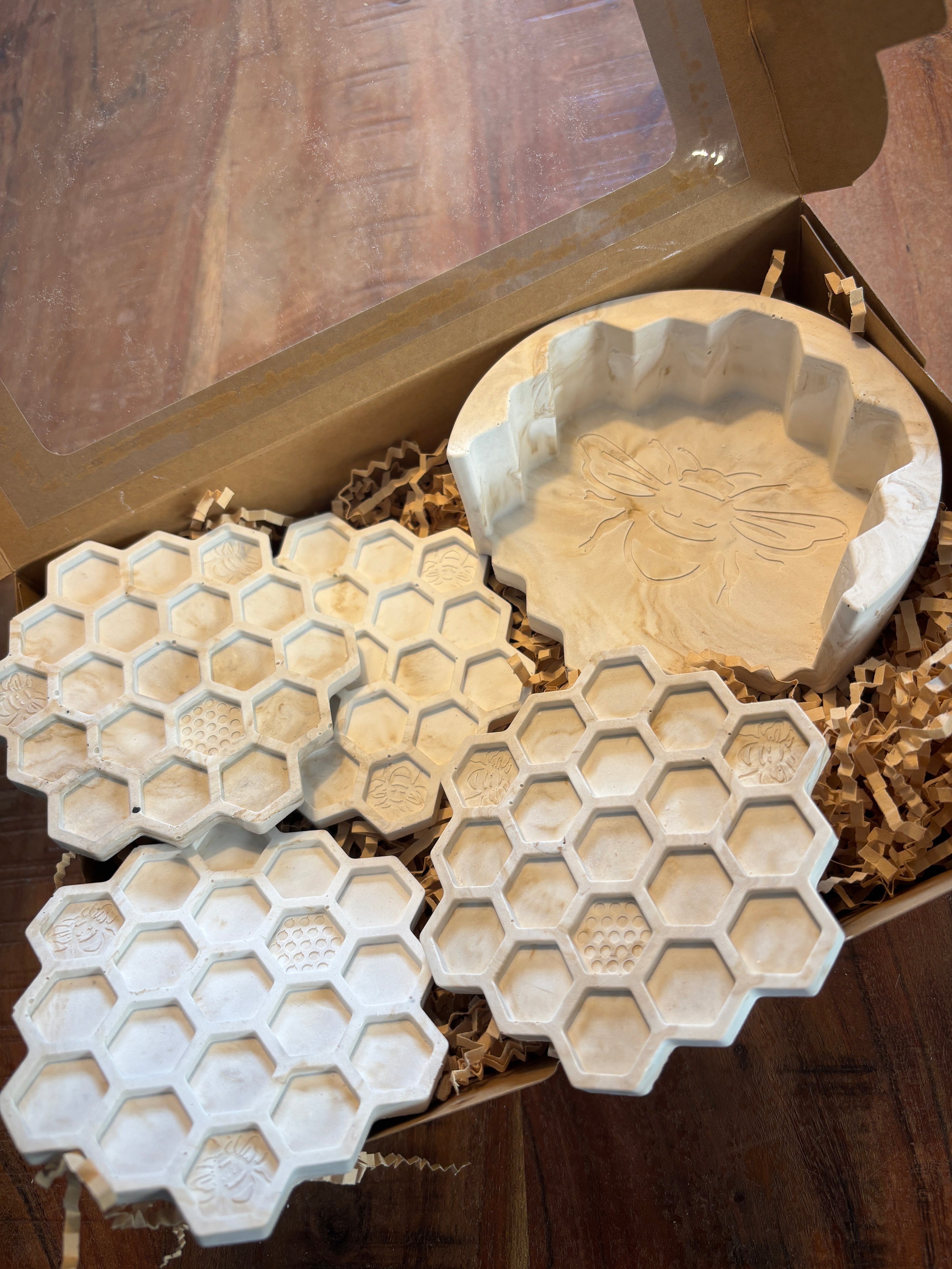 Keramik-Untersetzer-Set „Bienenwabe“ mit Aufbewahrungsbox