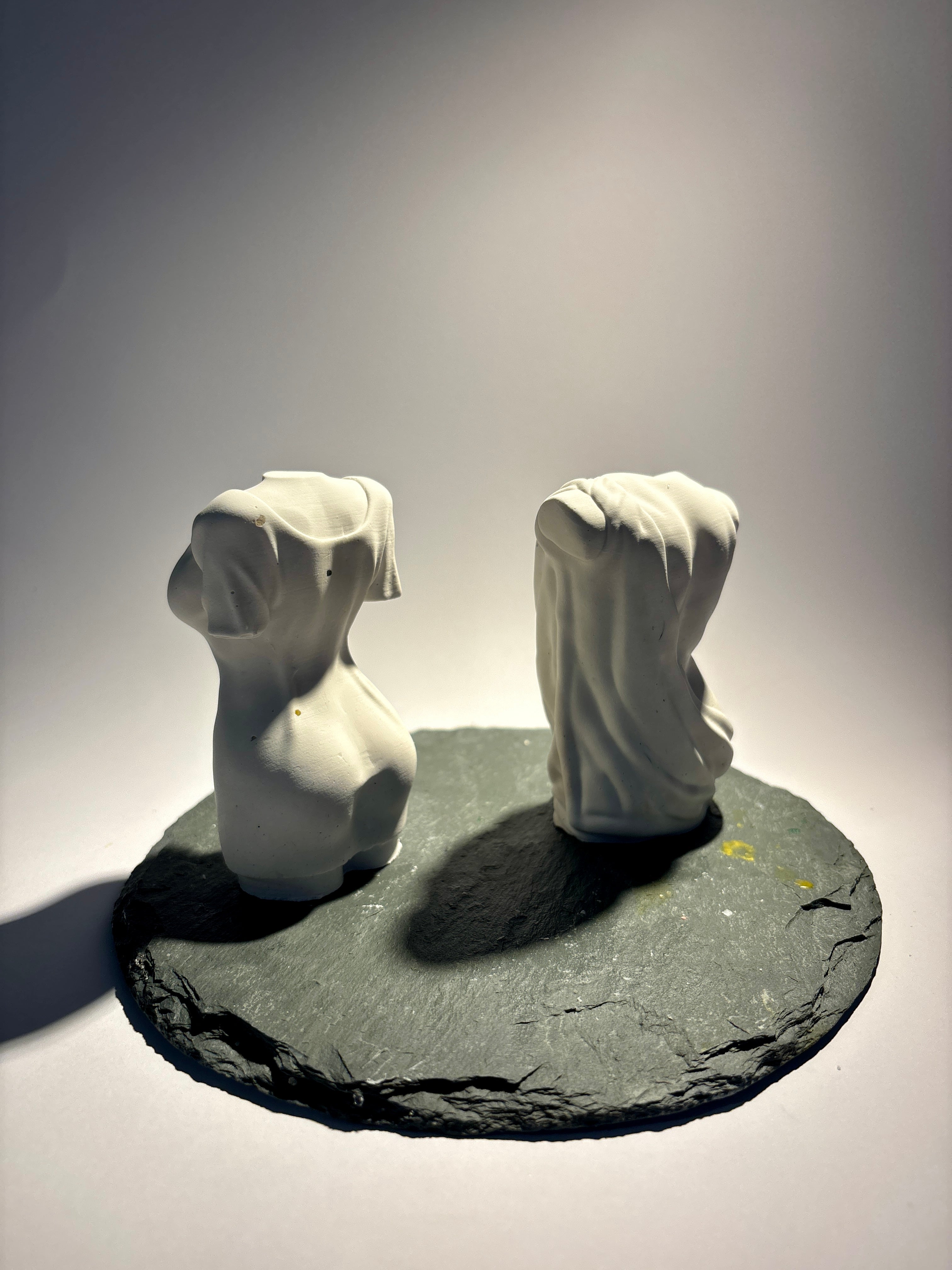 Elegante Körper aus Keramik