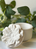 Blütendose mit Deckel