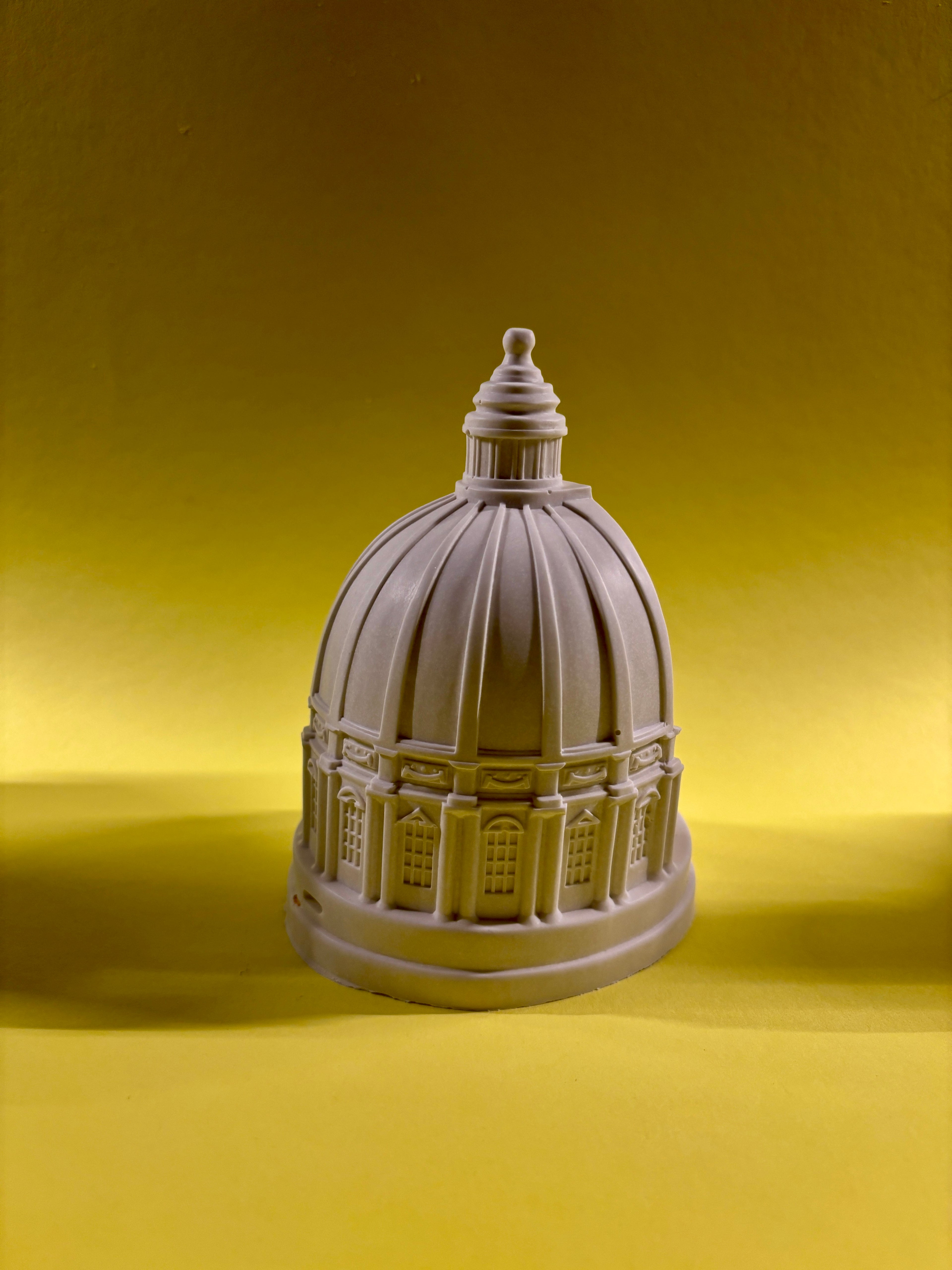 Kerzenhalter „Rundkuppel“ – Licht trifft Architektur